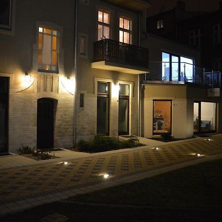 Homewell Apartments Pod Szczerbatym พอซนาน ภายนอก รูปภาพ